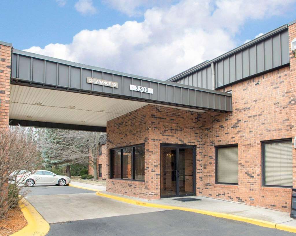 Quality Inn & Suites Portage Exterior photo